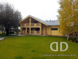 frame log house3